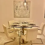 Διαμέρισμα Real 360 *