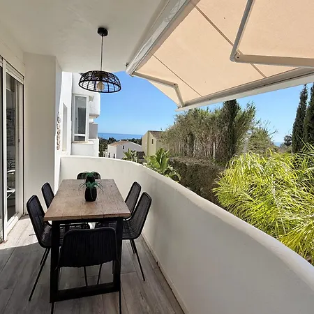 Διαμέρισμα Real 360 *